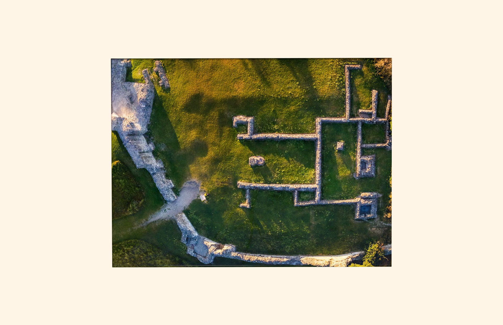Hadleigh Castle adult ashes casket top view