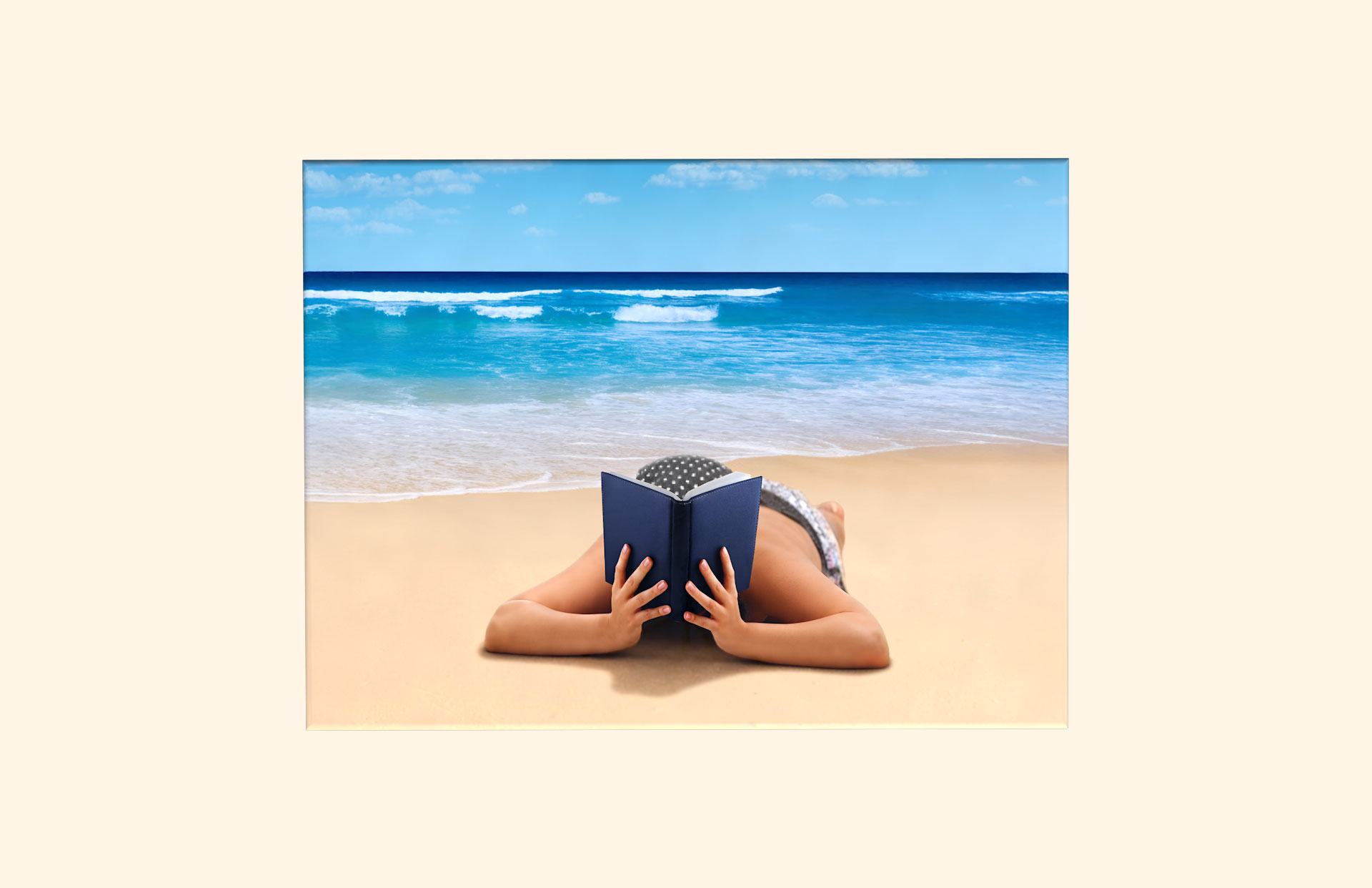 The Holiday adult ashes casket top view