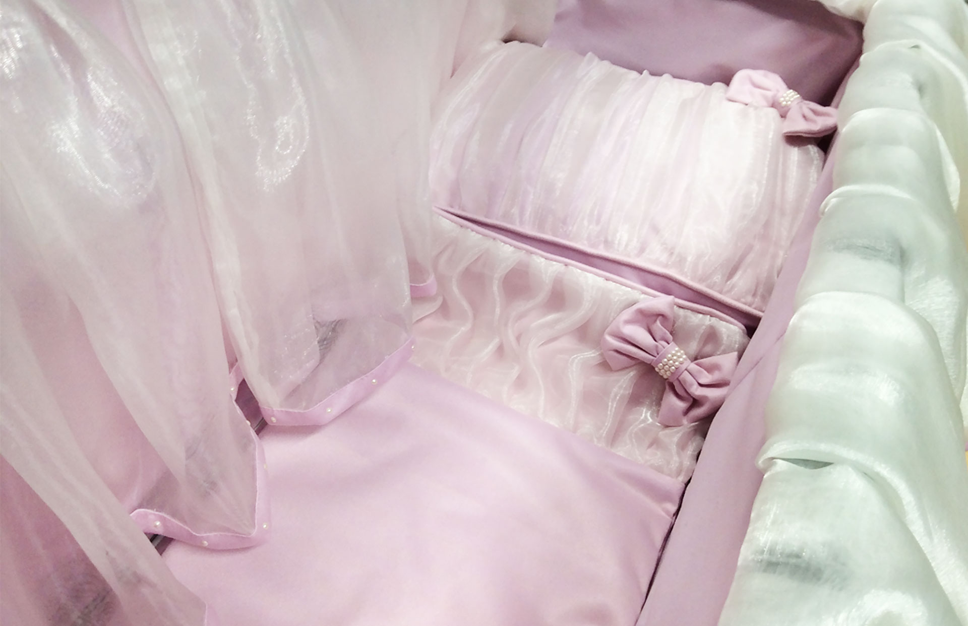 The Victoria pink interior in detail
